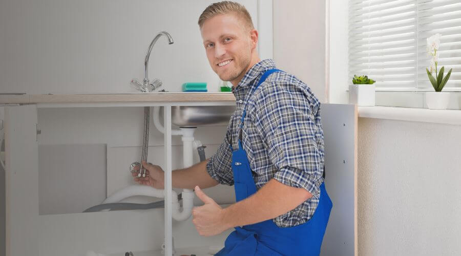 Expert burst pipe repair services in Nezperce, ID